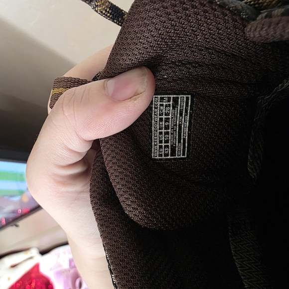 KEEN Men's Brown Hiking Boots - Picture 10 of 10